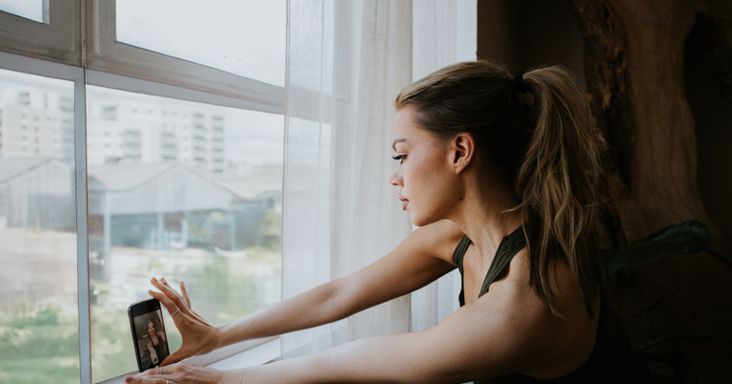 „A tanítás a lelkemnek kell, az OnlyFans a számláimra”