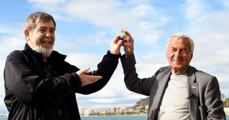Két legenda egy fotón, ráadásul az egyik magyar: előszőr találkozott a Rubik-kocka és a Tetris atyja