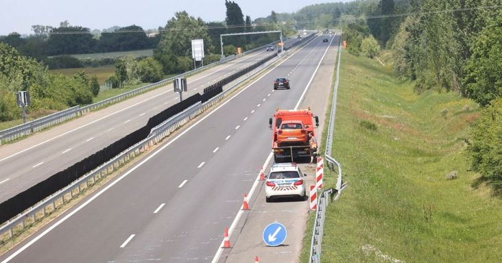 210 feletti átlagsebességet mértek az egyik magyarországi autópályán: Vitézy Dávid most borult ki, látják a rendszámot, de nem lehet mit tenni – „ezért van napirenden az átlagsebesség-mérés bevezetése!"
