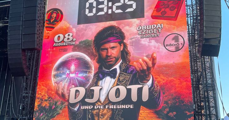 Újabb részletek Sebestyén Balázs DJ Oti show-ja alatti rosszullétek nyomozásáról