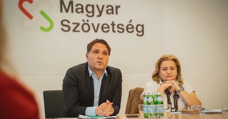 Itt az önkormányzati és megyei választás, Orbán Viktor még mindig hosszú árnyékot vet a szlovákiai magyar politikára
