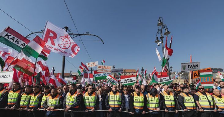 Kiszállt a Valtonból Sarka Kata férje, aki az MSZP-től Rogán Antalig épített politikai kapcsolatokat