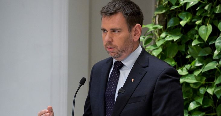 Nagy bejelentés Vitézy Dávidtól, jön az átadás