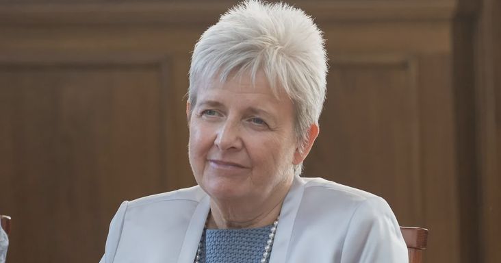 Megszólalt Lannert Judit az iskolai bombariadókról