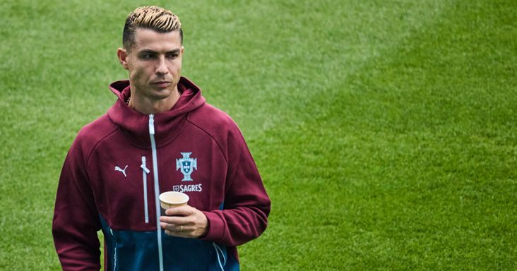 Harmincnapos eltiltást kapott a portugál szövetségtől Cristiano Ronaldo