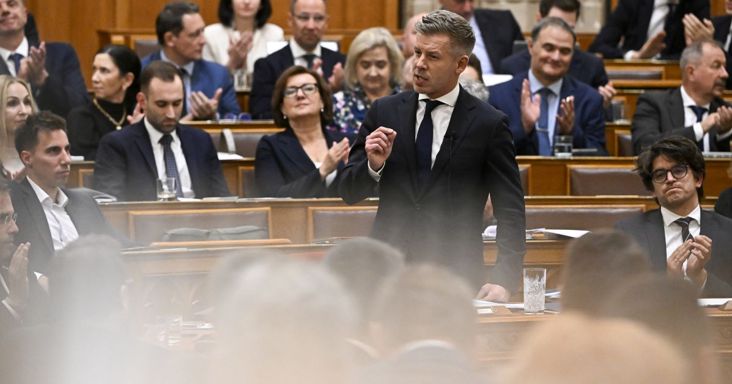 Bevezetik a vagyonadót, emelkedik a reklámadó és jön a Ne Lopj! – Magyar Péter további bejelentései