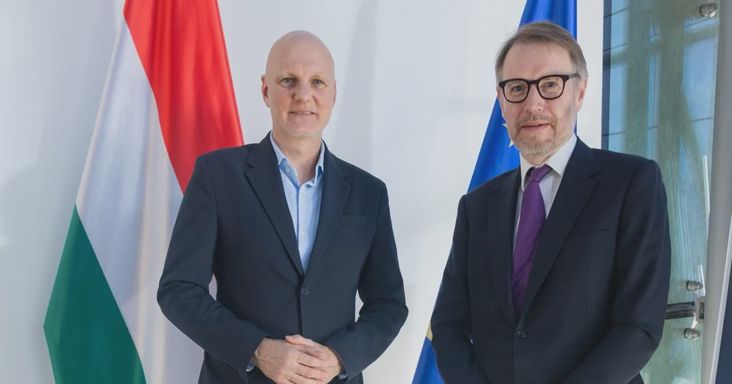 Digitalizációs együttműködés Magyarország és Anglia között