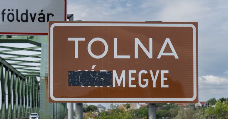 Nem mindegyik vármegyetábla tűnik el az utakról