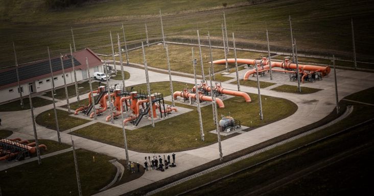 Százmilliárdos gázmaffia: a befolyásos szervezőket két éve nem találják