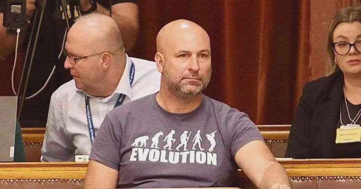 Ezért ment be Szabó Bálint a Parlamentbe – az Origónak elárulta, mi történt Magyar Péterrel