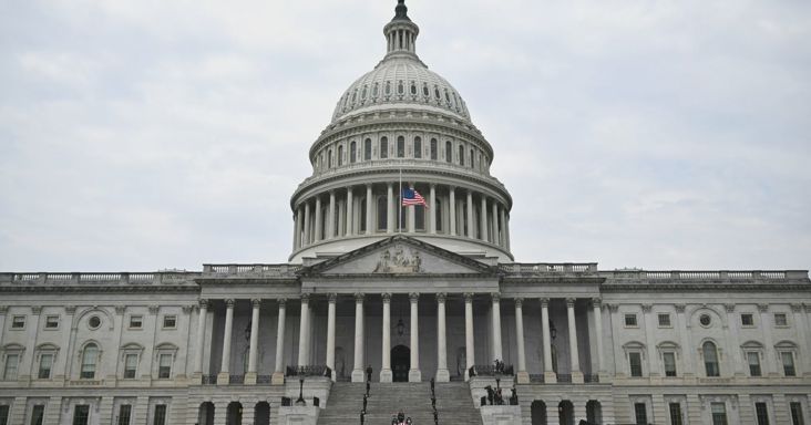 Saját pártja is szembefordult Trumppal az orosz szankciók felfüggesztése miatt