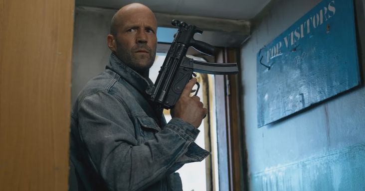 Jason Statham olyan brutálisan végez egy rosszfiúval A méhész 2 előzetesében, hogy arra szavak nincsenek