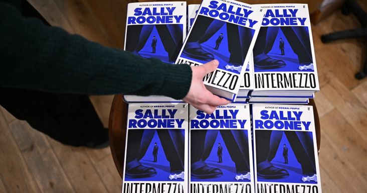 Nem árulhatják többé Sally Rooney könyveit az Egyesült Királyságban