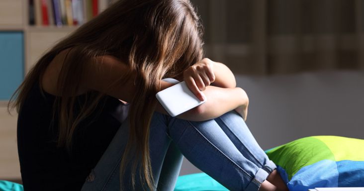 Iskolai stressz veszélye: gyanús lehet a hasfájós gyerek