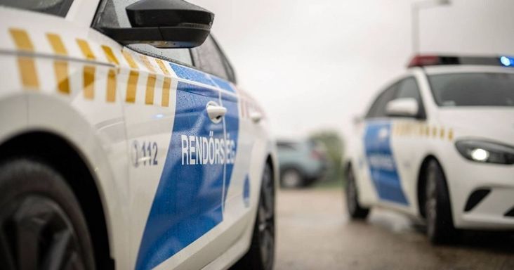 Egy egri buszmegállóban támadt rá egy másik fiatalra egy 15 éves fiú