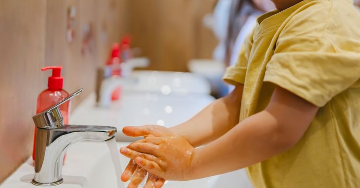 Hepatitiszfertőzést mutattak ki egy székesfehérvári általános iskolában – Rettegnek a szülők, mi lesz most a gyerekeikkel