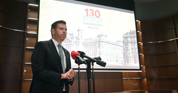 Vitézy Dávid: új magasépítési beruházások helyett egyelőre az uniós milliárdok lehívásán a fókusz