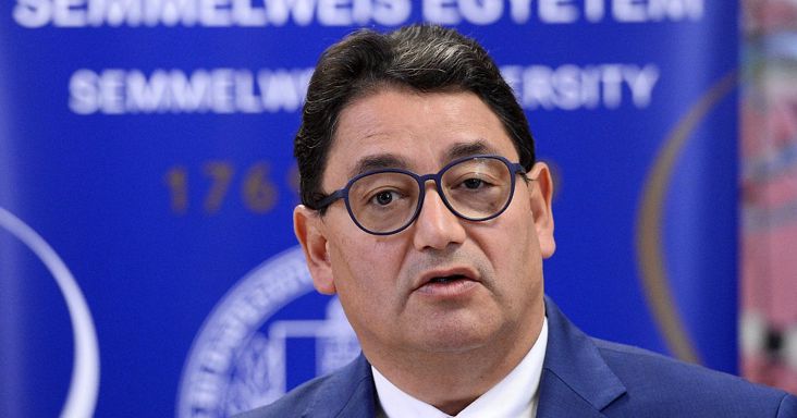 225 milliót keresett tavaly Merkely Béla rektor