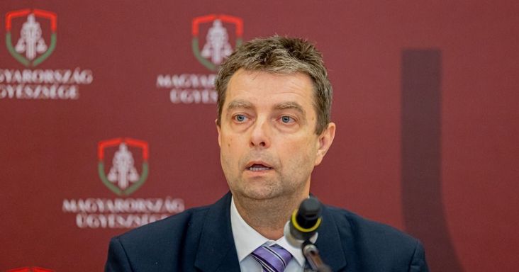 Felfüggesztették ügyészi állásából Fürcht Pált, újabb eljárást indítottak ellene