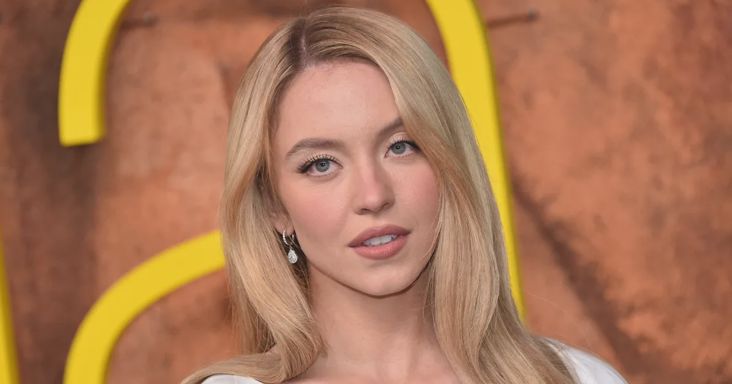 Sydney Sweeney merész szettben lépett utcára a botrány után