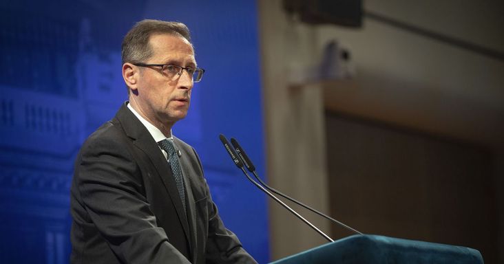 Varga Mihály az IMF közgyűlésén mondta ki: nem eszik olyan forrón a magyar eurót