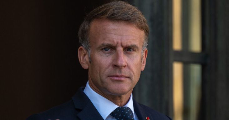Pánikban Macron: Párizsban és több francia nagyvárosban is kijárási tilalmat rendeltek el a hétvégi zavargások után