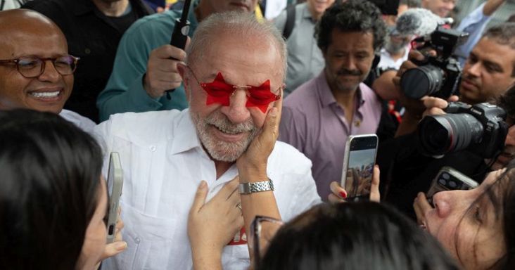 Lula fordított Brazíliában, újra elnök lesz