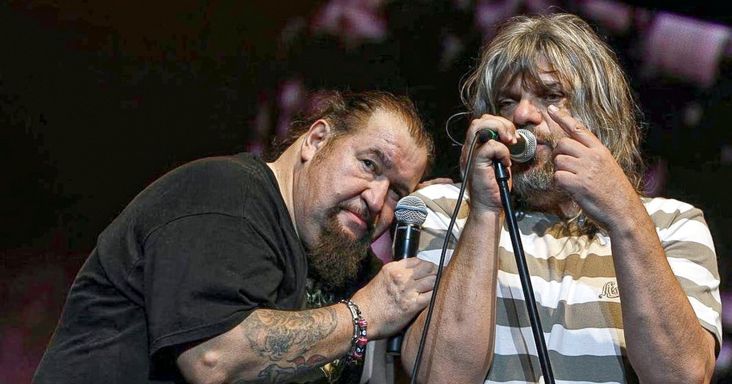 Egy este a blues királyáért: Hobo maga választja ki, melyik dalt énekli Deák Bill Gyula emlékkoncertjén