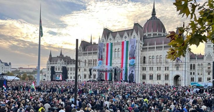 Légtérzár volt Budapest felett Magyar Péter beszéde előtt – Itt a magyarázat
