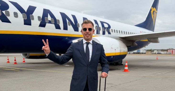 Magyar Péter elindult Brüsszelbe az uniós csúcsra, először tárgyal négyszemközt Volodimir Zelenszkijjel