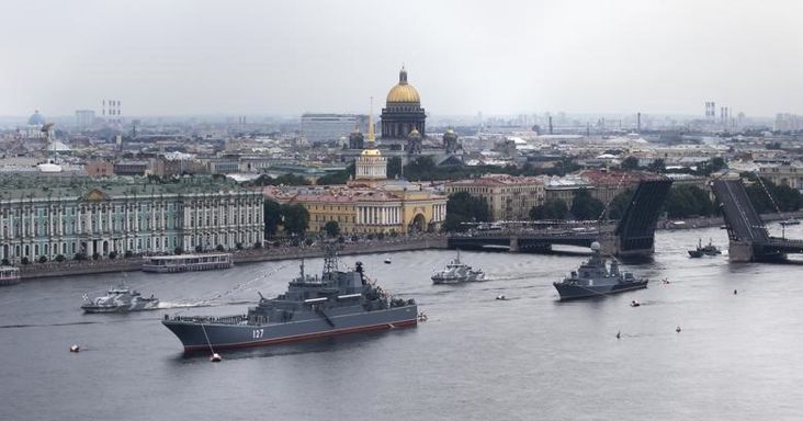 Drónok tömege csapott le Szentpétervárra, halálos áldozata is van a támadásnak