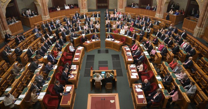 Tisza-kormány: Tótth András először szólalt meg lemondása után, újabb feljelentést tett a kormány