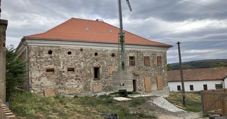 Több mint félmilliárdot költött a magyar állam egy szlovákiai kolostorra, és még messze a vége