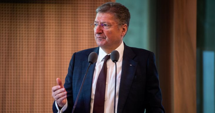 Levelet írt volt kollégáinak Parragh László: Hibáztam. Egy buta senkiházi társaság uralta el a kamarát