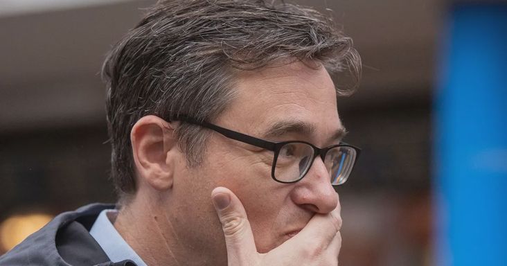 A szent tehenek levágására készülő Karácsony Gergely bocsánatot kér a kerületi polgármesterektől