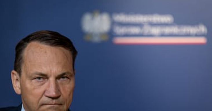 Sikorski: Pénzutalásokkal és felvételekkel tudjuk bizonyítani, hogy Orbánék együttműködtek az oroszokkal