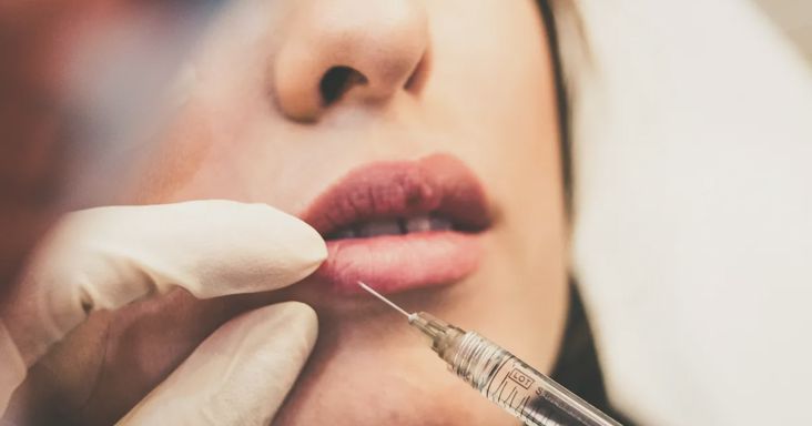 Éveken át végzett botoxkezeléseket egy dunakeszi kuruzsló – bíróság elé kerülhet
