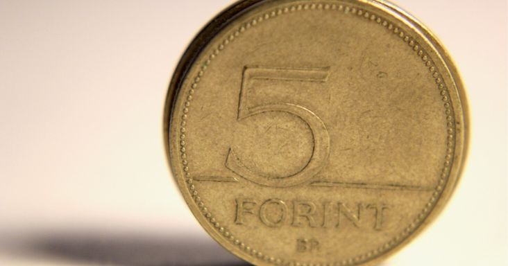 Ideje kivezetni az 5 forintost? A fémtartalma már háromszor többet érhet, mint maga a pénz