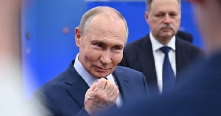 Telegraph-kommentár: Putyin azért tudja felforgatni a világot, mert a Nyugat idegösszeomlást kapott