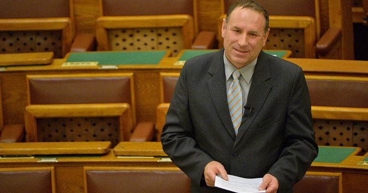 Az „utolsó szó jogán” állt volna bíróság elé a Fidesz egykori képviselője, elmaradt a tárgyalás