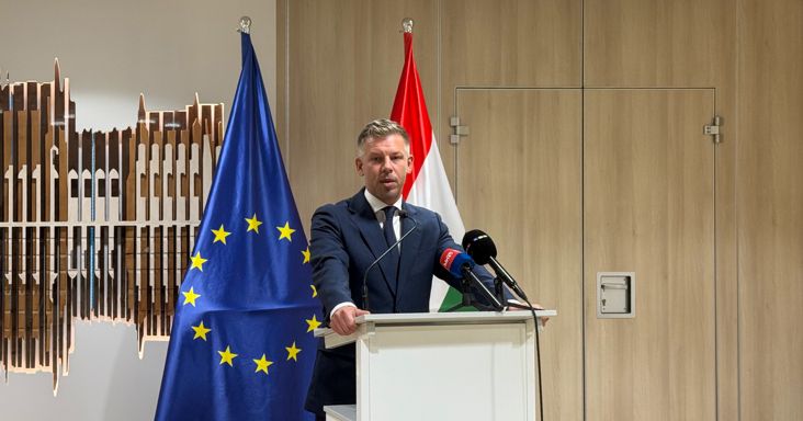 Magyar Péter: Magyarországot kárpótolni kell az Orbán-kormány 2 milliárd eurós hibája miatt