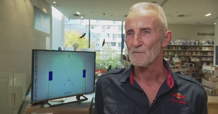 Sikerek, kudarcok és sorsfordító találkozások: könyvben mesél életéről a 70 éves Besenyei Péter