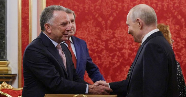 Titkos tárgyalások zajlanak: kritikus gazdasági ügyekben keresi a közös hangot Putyinnal Amerika