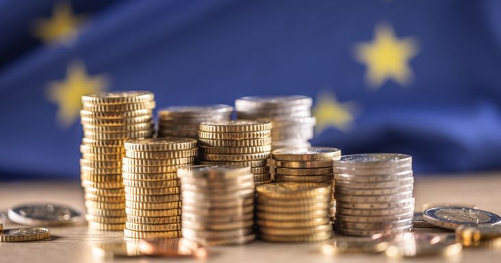 Bajban a magyar költségvetés: csak mérsékelt gazdasági növekedést hozhatnak az uniós források