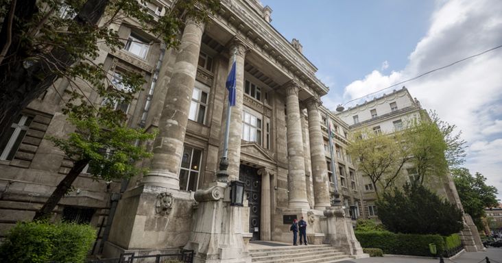 Válságban a vádhatóság, utódlási harcok és belső konfliktusok bénítják az ügyészséget