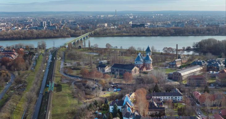 Alaptörvény-ellenesnek minősítették azt a szabályozást, amivel évekig halogatni lehetett az Óbudai Gázgyár kármentesítését