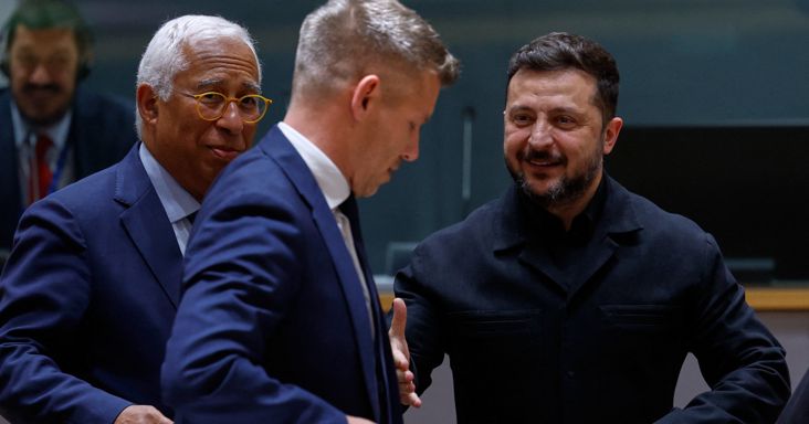Zelenszkijt is meghívták Budapestre, az október 23-ai ünnepi eseményekre