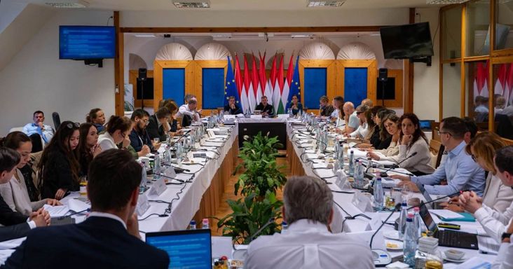 Súlyos ellentétek feszítik a Tisza-kormányt? – Kapitány István kihagyja a 2027-es költségvetés bejelentését