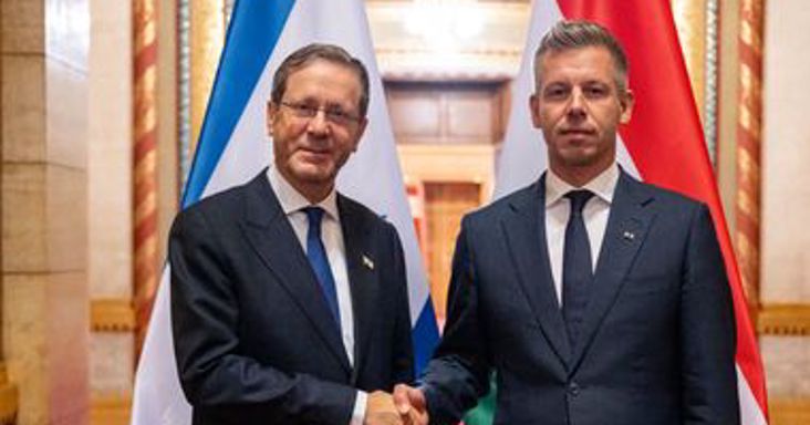 Magyar Péter találkozott az izraeli elnökkel, és meghívást kapott Izraelbe