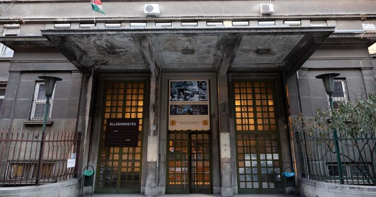 Breaking – Várandós tinit keres a rendőrség, budapesti kórházból szökött el Kamilla – Bármelyik percben szülhet a körözött kislány